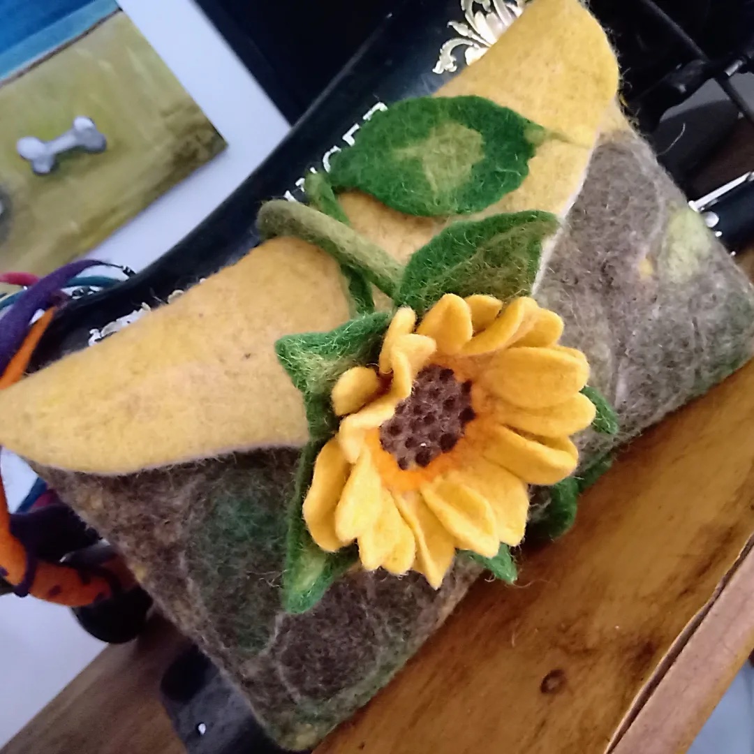 Woolkica — filc torba sa suncokretom